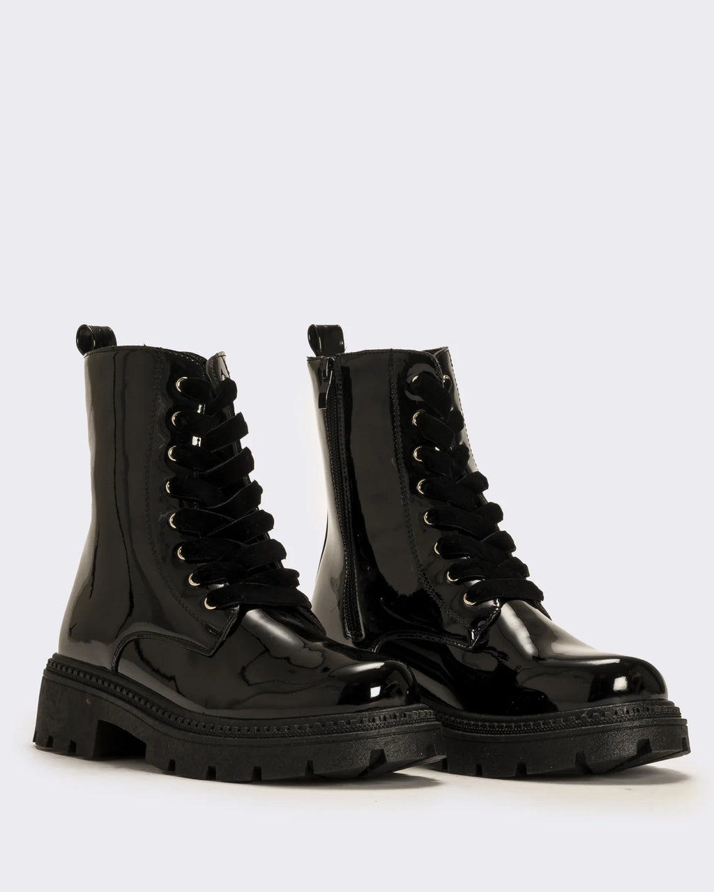 Lackstiefelette